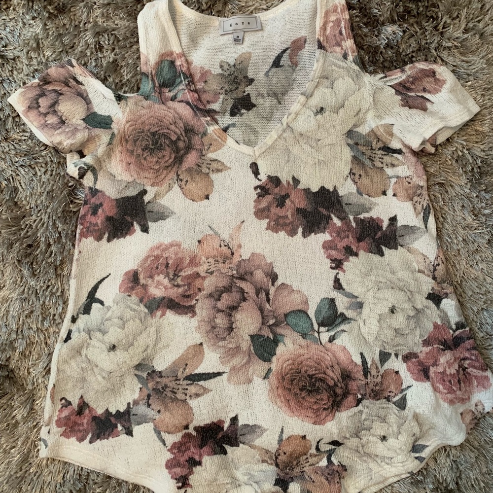 Floral cold shoulder top